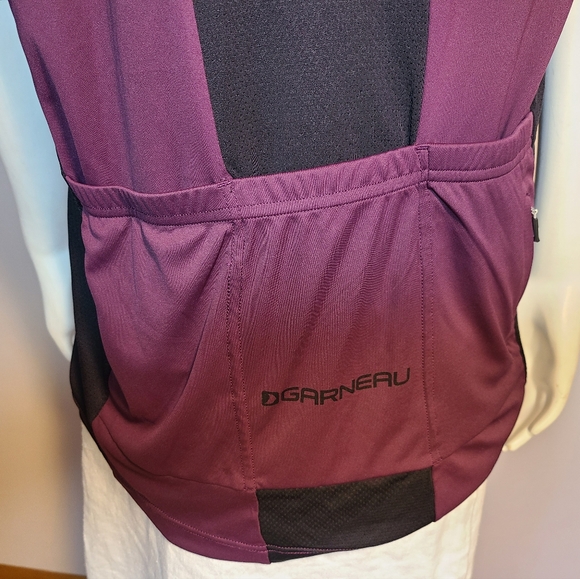 NWT Men's Garneau cycling shirt with pockets - Picture 5 of 5